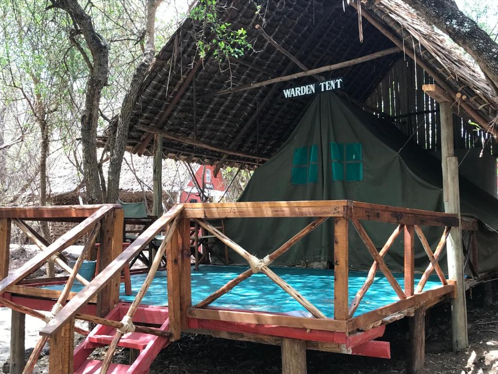 Maasai simba camp