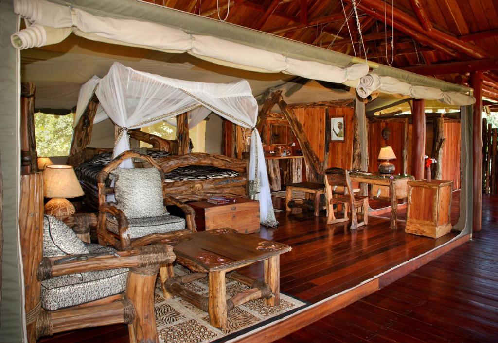 Royal mara safari lodge