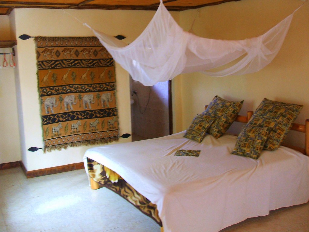 Red elephant safari lodge