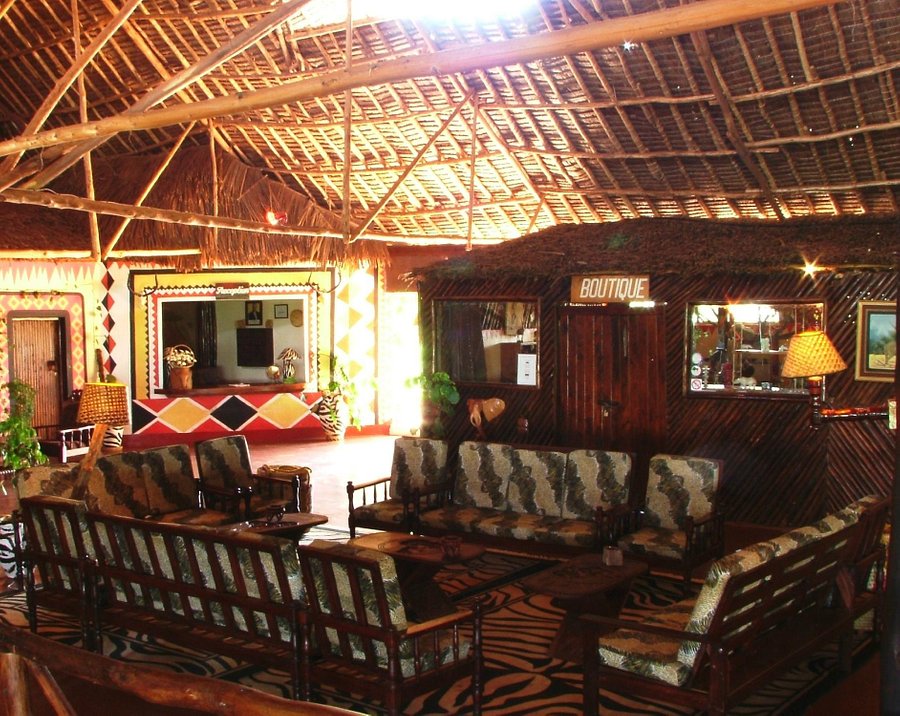 Red elephant safari lodge