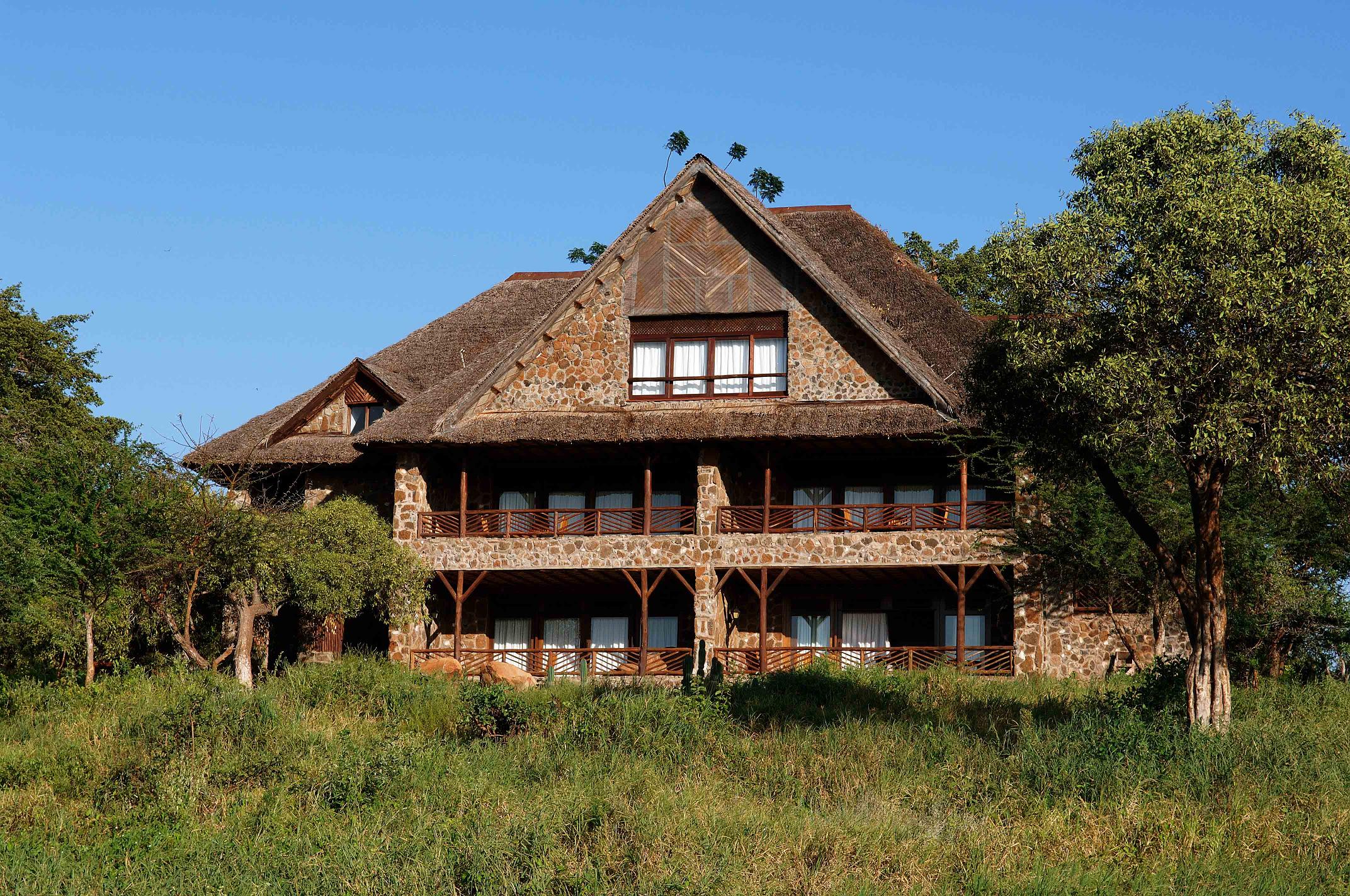 Kilaguni serena lodge