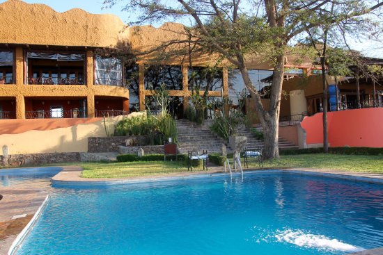 Serengeti sopa lodge