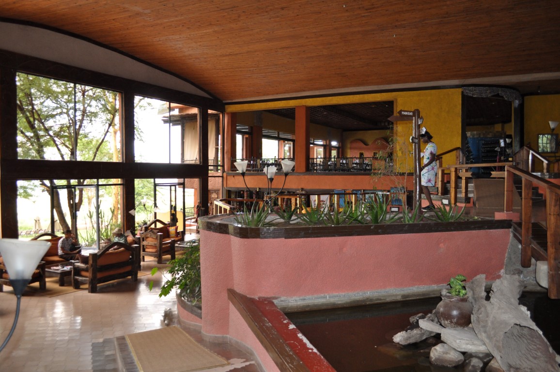 Serengeti sopa lodge