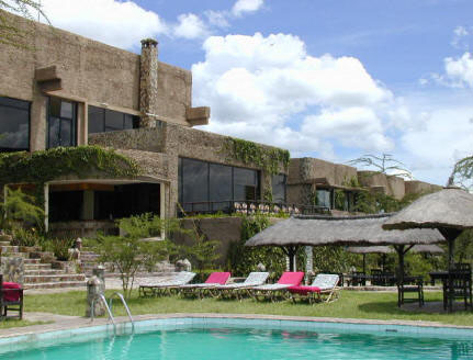 Serengeti sopa lodge