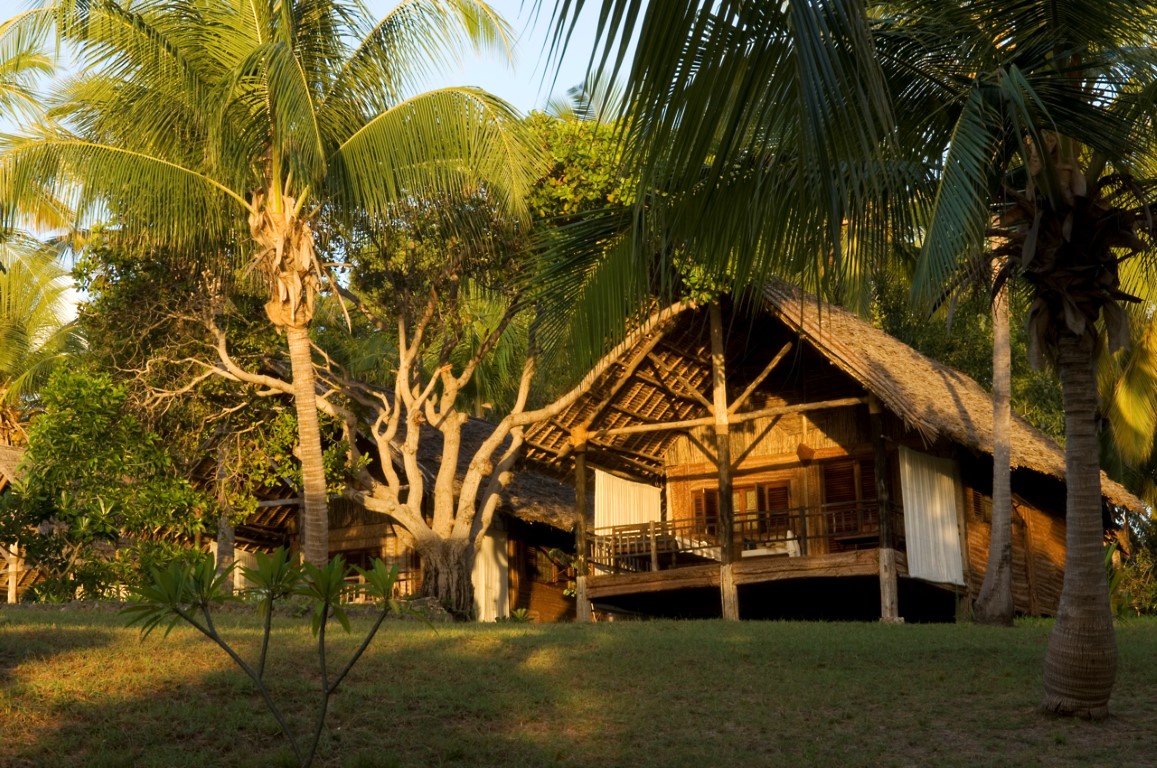 Pole pole bungalows