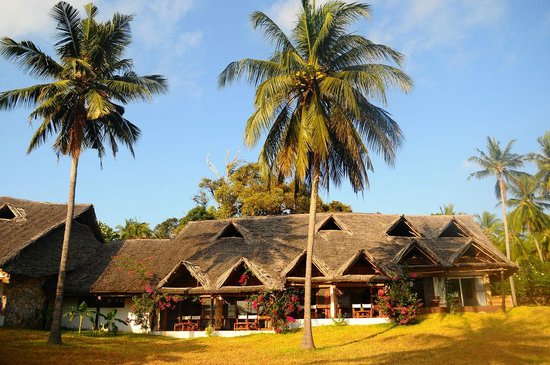 Pole pole bungalows