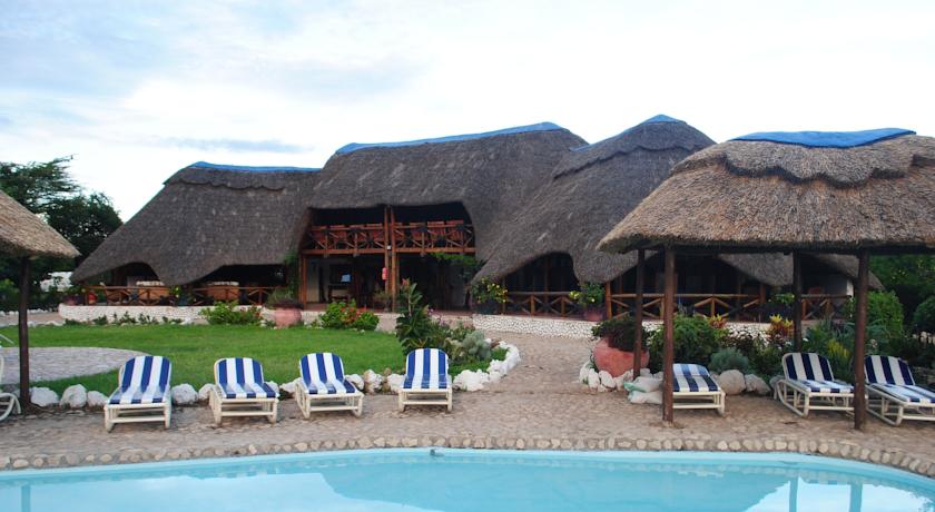 Lake manyara wildlife lodge