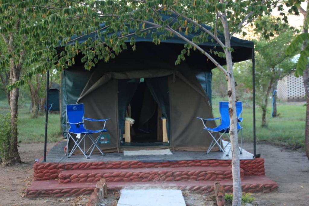 Mikumi faru tented campsite