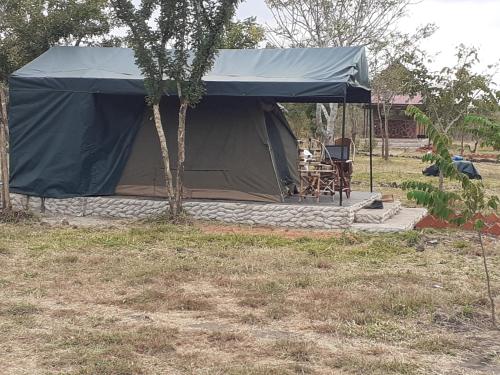 Mikumi faru tented campsite