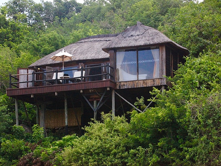 Serena mivumo river lodge