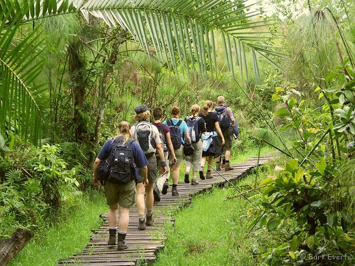 Uganda hiking