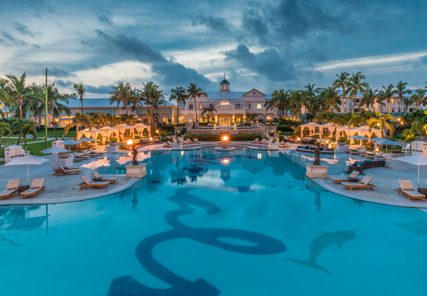Emerald bay resort