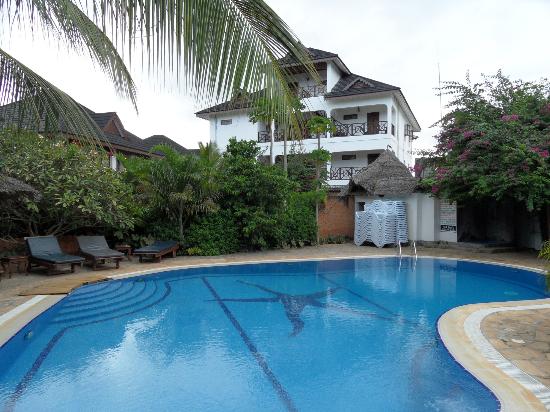 Langi langi beach bungalows